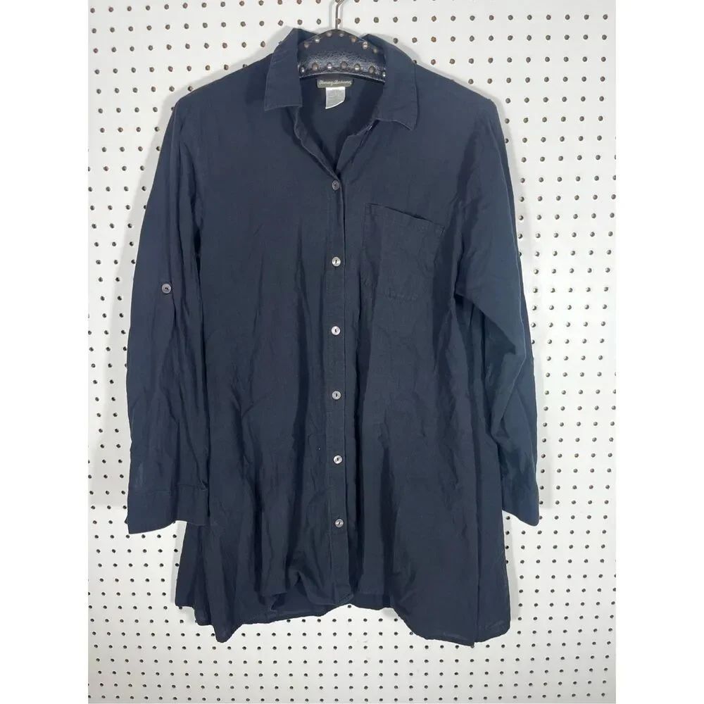 Tommy Bahama button down shirt size M